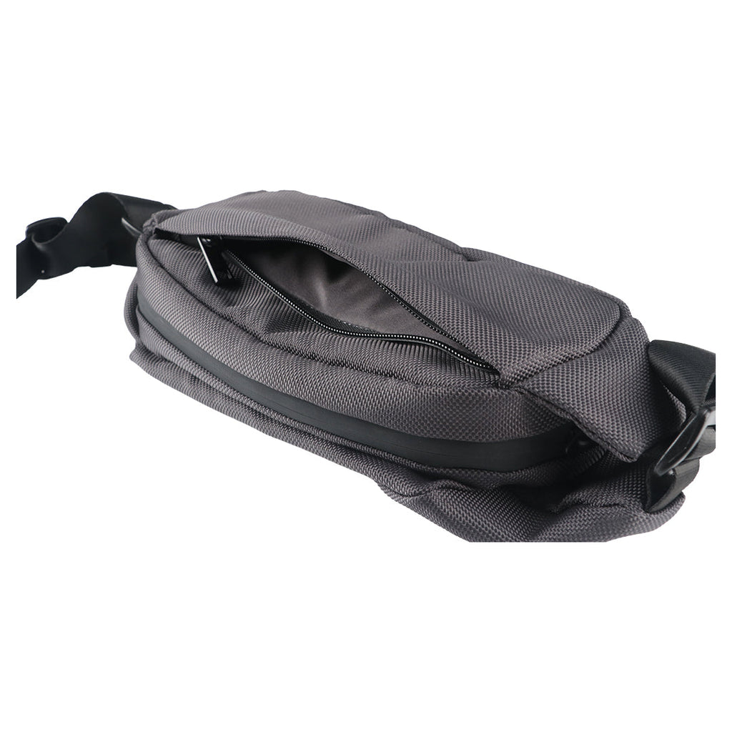 Axor Chap Crossbody bag