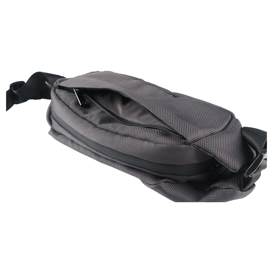 Axor Chap Crossbody bag