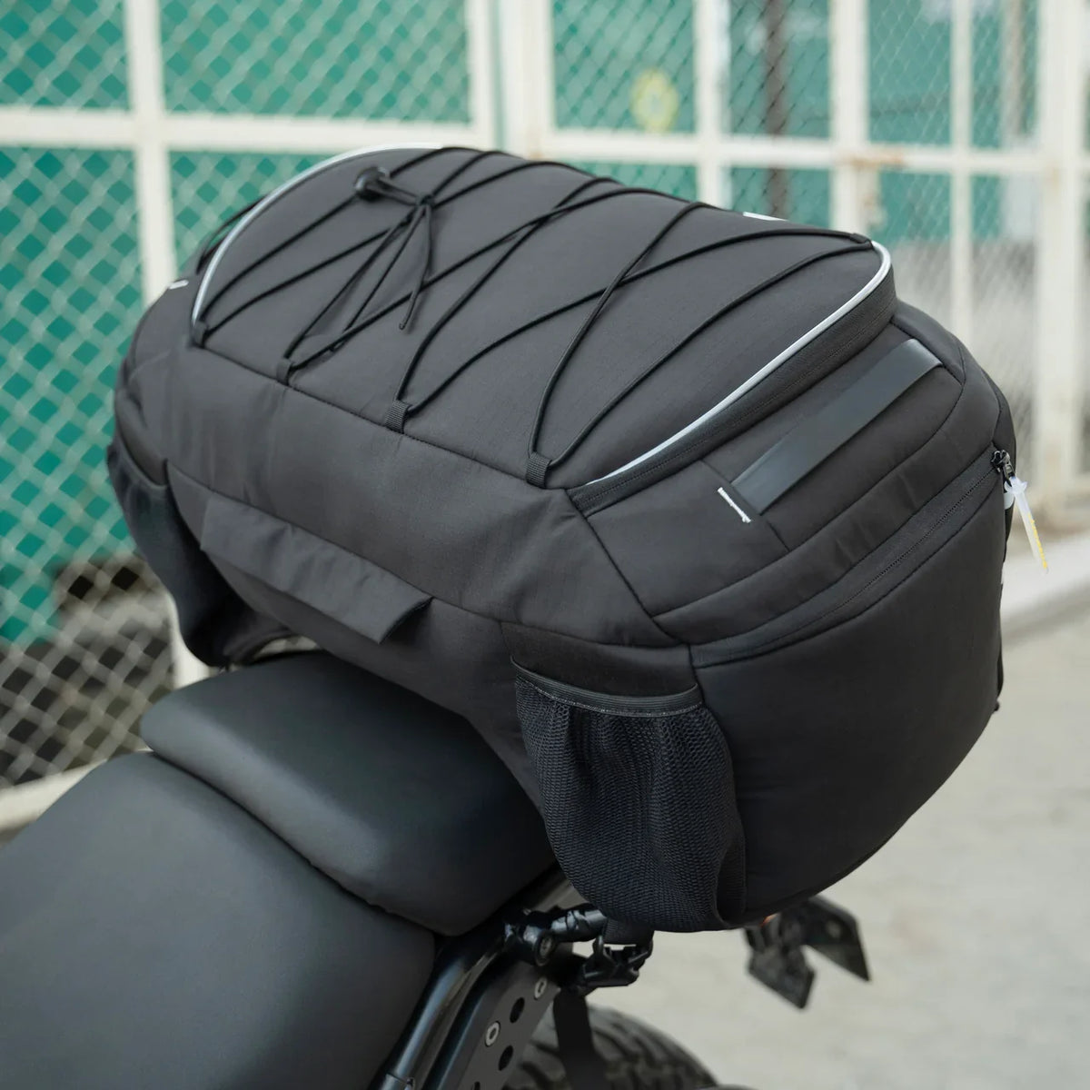 CARBONADO TAIL BAG