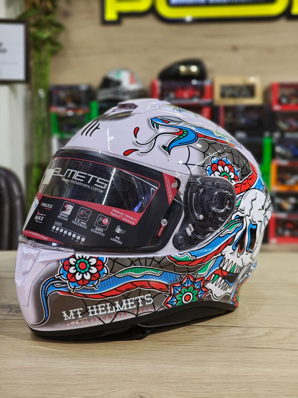 MT TARGO HELMET 1